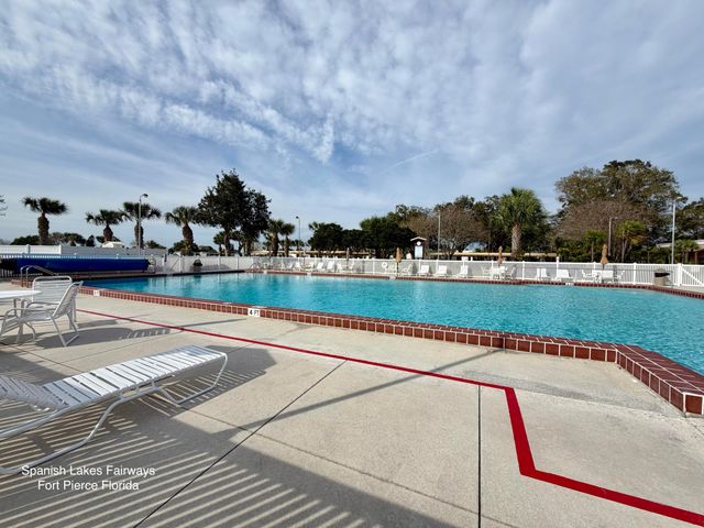 14463 Dalia Avenue, Fort Pierce, FL 34951