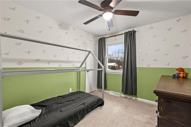 5722 Friendswood Drive, Greensboro, NC 27409