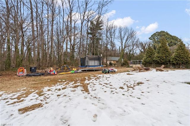 5722 Friendswood Drive, Greensboro, NC 27409