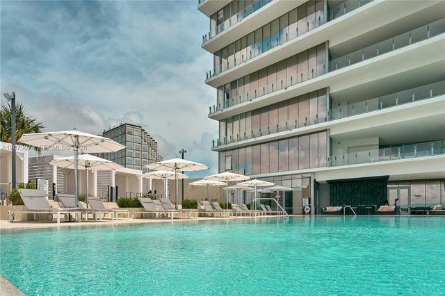 300 Biscayne Boulevard Way 2608W, Miami, FL 33131