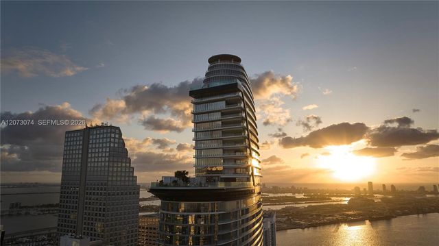 300 Biscayne Boulevard Way 2608W, Miami, FL 33131