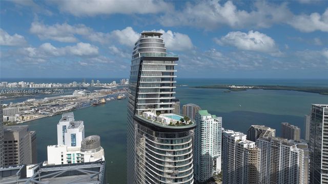 300 Biscayne Boulevard Way 2608W, Miami, FL 33131