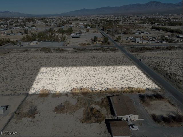 4580 South Whirlwind Avenue, Pahrump, NV 89048
