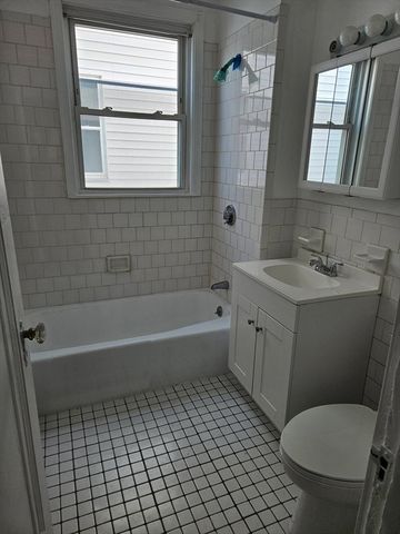 8 Astoria St 2, Boston, MA 02126