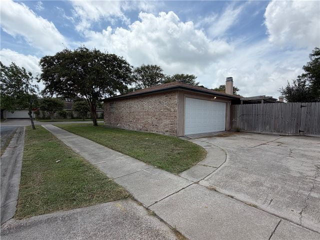 2009 Blue Angel St, Corpus Christi, TX 78412