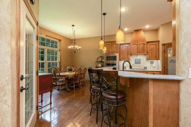 1657 S Timber Lake Drive, Nixa, MO 65714