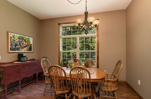 1657 S Timber Lake Drive, Nixa, MO 65714