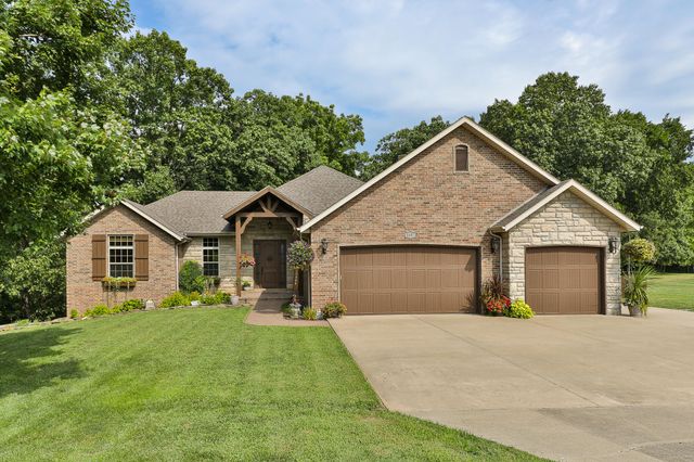 1657 S Timber Lake Drive, Nixa, MO 65714