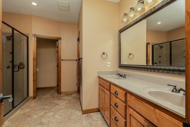 1657 S Timber Lake Drive, Nixa, MO 65714