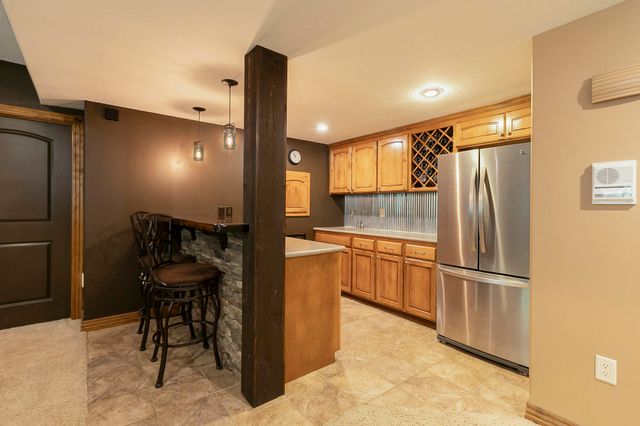 1657 S Timber Lake Drive, Nixa, MO 65714