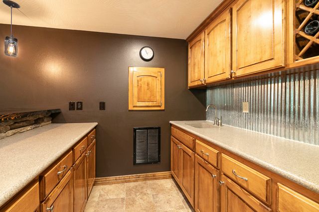 1657 S Timber Lake Drive, Nixa, MO 65714