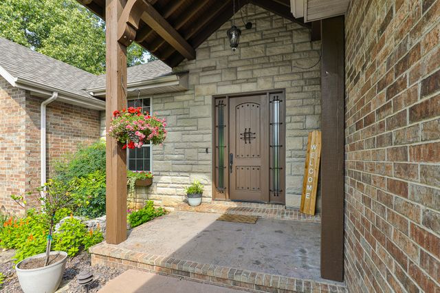 1657 S Timber Lake Drive, Nixa, MO 65714