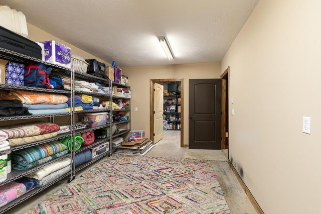 1657 S Timber Lake Drive, Nixa, MO 65714