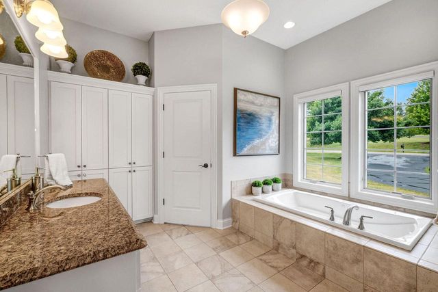11092 N Sutton Ridge DRIVE, Mequon, WI 53097