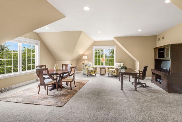 11092 N Sutton Ridge DRIVE, Mequon, WI 53097
