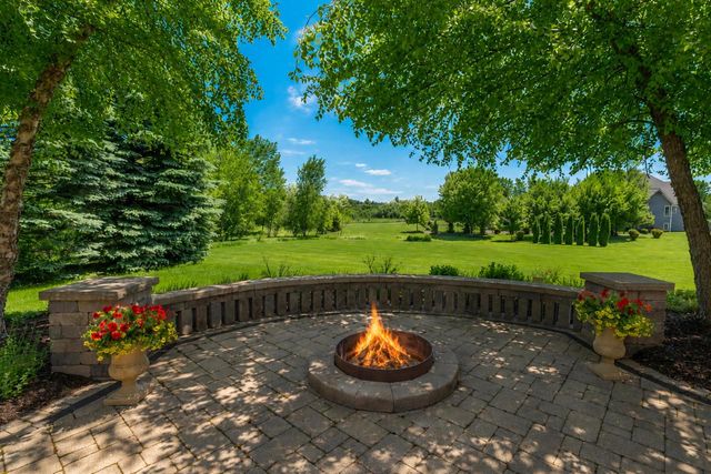 11092 N Sutton Ridge DRIVE, Mequon, WI 53097