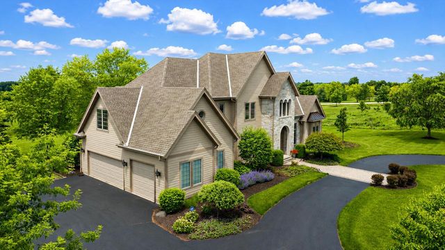 11092 N Sutton Ridge DRIVE, Mequon, WI 53097
