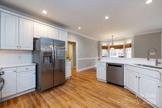 12430 Overlook Mountain Drive, Charlotte, NC 28216