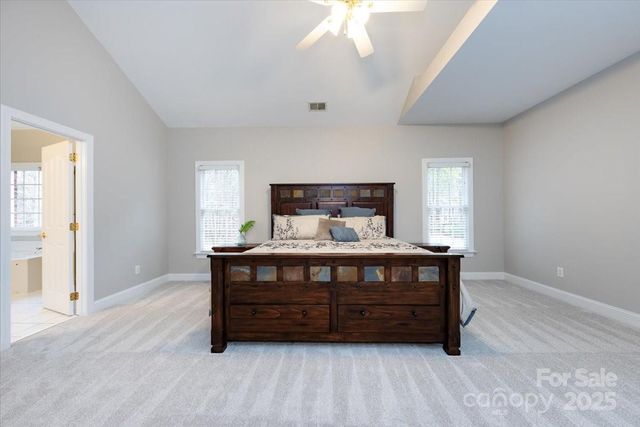 12430 Overlook Mountain Drive, Charlotte, NC 28216