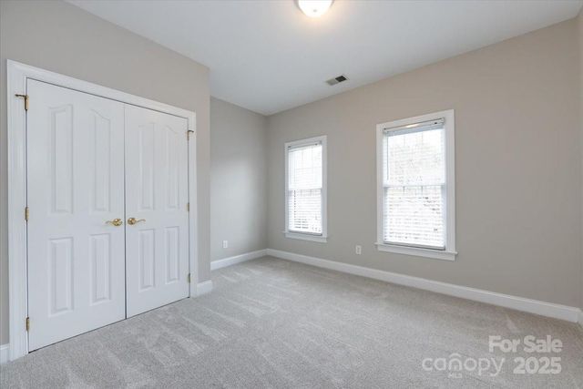 12430 Overlook Mountain Drive, Charlotte, NC 28216