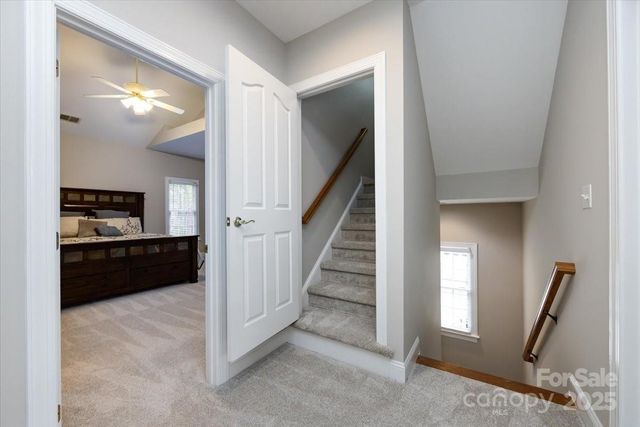 12430 Overlook Mountain Drive, Charlotte, NC 28216