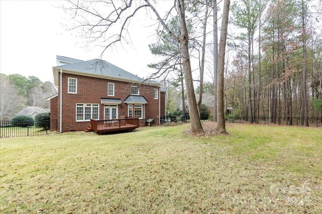 12430 Overlook Mountain Drive, Charlotte, NC 28216