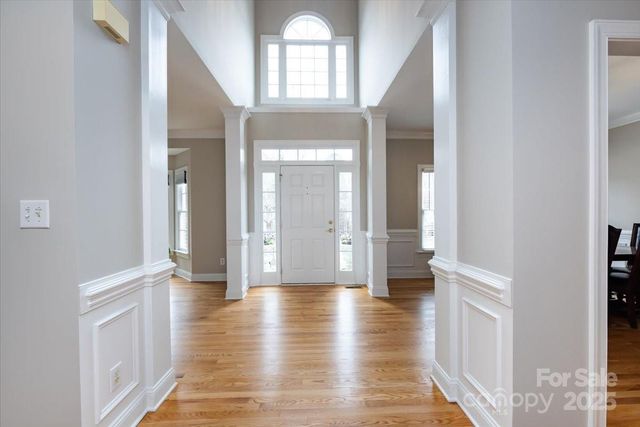 12430 Overlook Mountain Drive, Charlotte, NC 28216