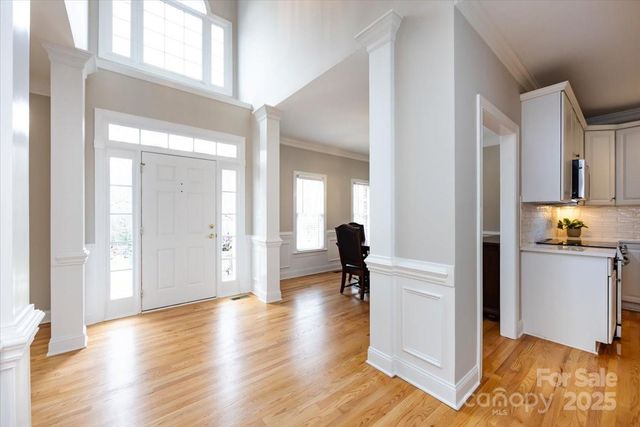 12430 Overlook Mountain Drive, Charlotte, NC 28216