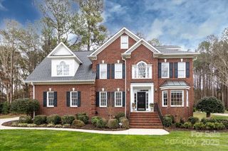 12430 Overlook Mountain Drive, Charlotte, NC 28216