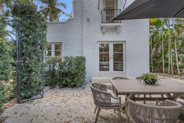 1222 Cortez St, Coral Gables, FL 33134