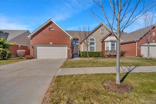30229 Viewcrest Drive, Novi, MI 48377