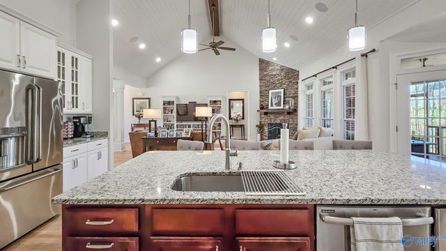 41 Verdant Circle SE, Huntsville, AL 35803