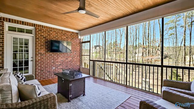 41 Verdant Circle SE, Huntsville, AL 35803