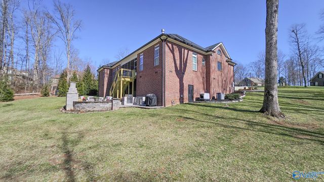 41 Verdant Circle SE, Huntsville, AL 35803