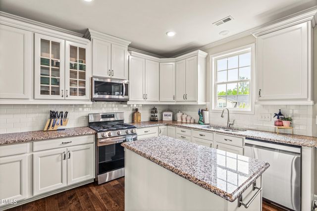 204 Fawn Hollow Court, Wake Forest, NC 27587