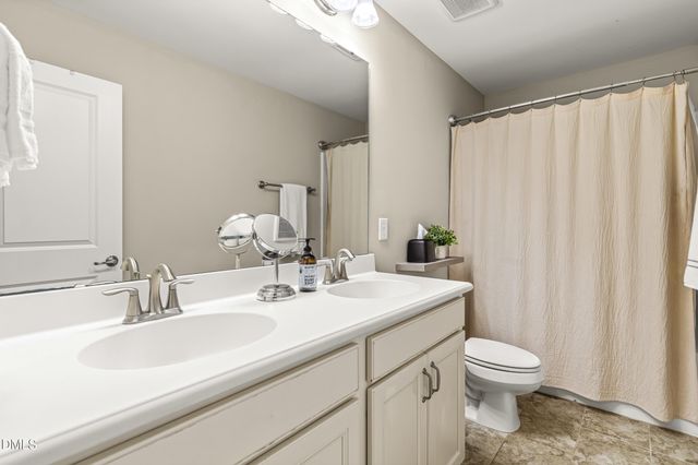 204 Fawn Hollow Court, Wake Forest, NC 27587