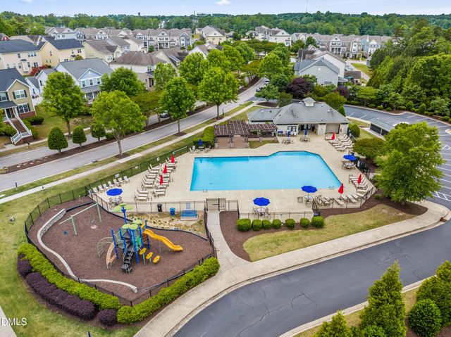 204 Fawn Hollow Court, Wake Forest, NC 27587