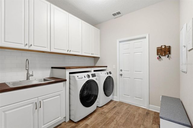 16146 MONTEREY GREENS CIRCLE, Tampa, FL 33647