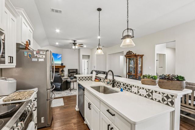 114 Prairie Meadow Lane, Pottsboro, TX 75076
