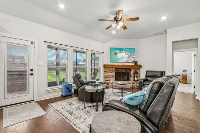 114 Prairie Meadow Lane, Pottsboro, TX 75076