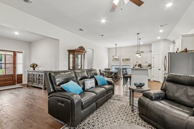 114 Prairie Meadow Lane, Pottsboro, TX 75076