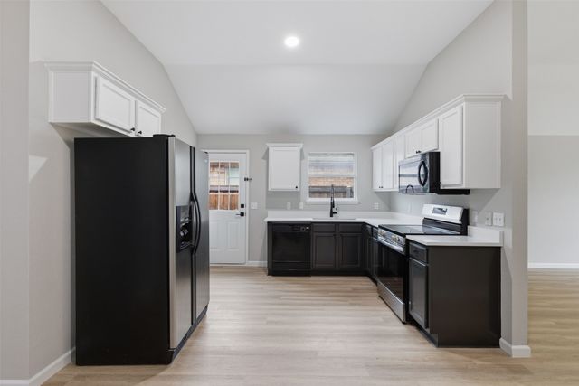 2051 Sunny Side Drive, Little Elm, TX 75068