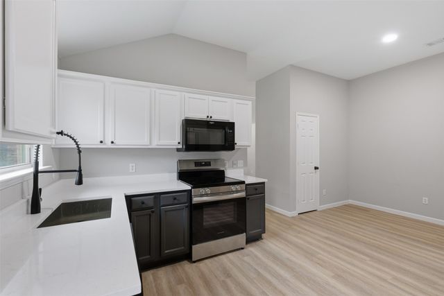 2051 Sunny Side Drive, Little Elm, TX 75068
