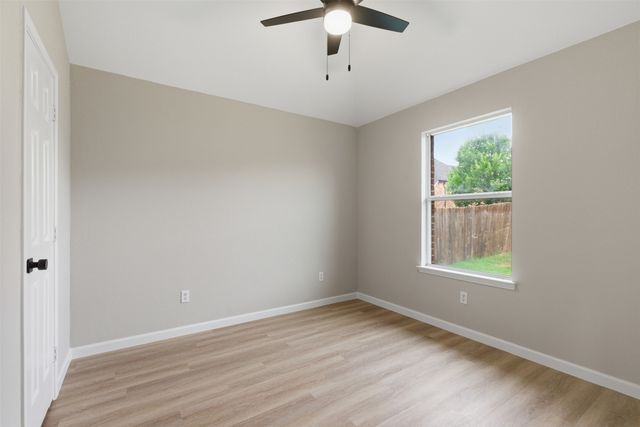2051 Sunny Side Drive, Little Elm, TX 75068