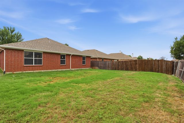 2051 Sunny Side Drive, Little Elm, TX 75068