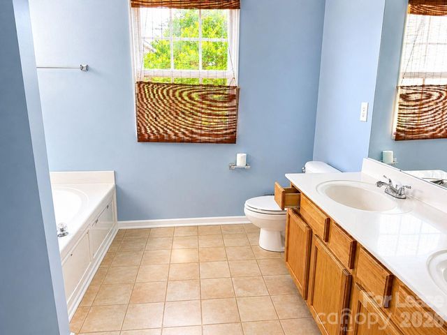 12609 Hazy Valley Court, Charlotte, NC 28269