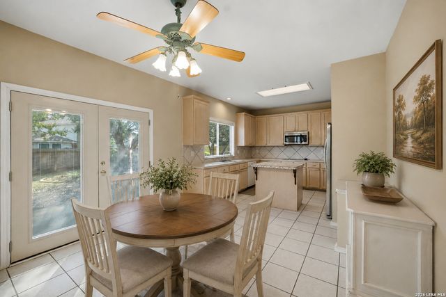 15322 PRESTON COVE DR, San Antonio, TX 78247