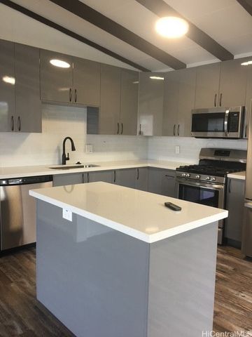 99-228 Ohenana Loop, Aiea, HI 96701