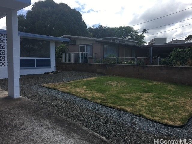 99-228 Ohenana Loop, Aiea, HI 96701