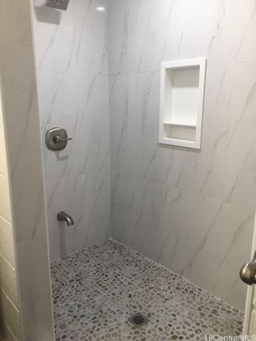 99-228 Ohenana Loop, Aiea, HI 96701
